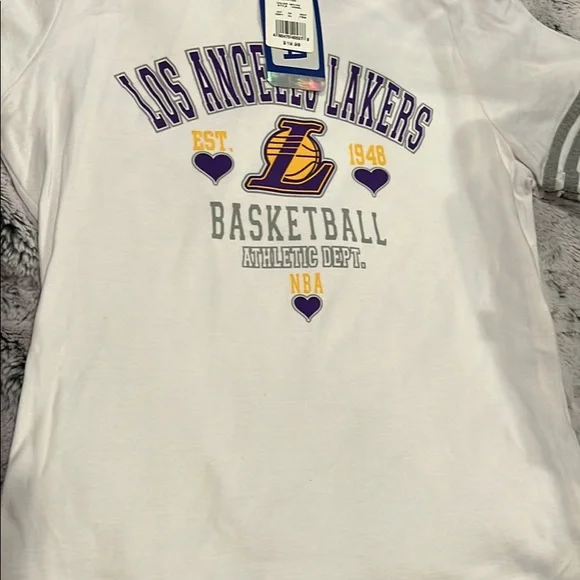 Women’s LA Lakers Short Sleeve Shirt - Picture 6 of 9